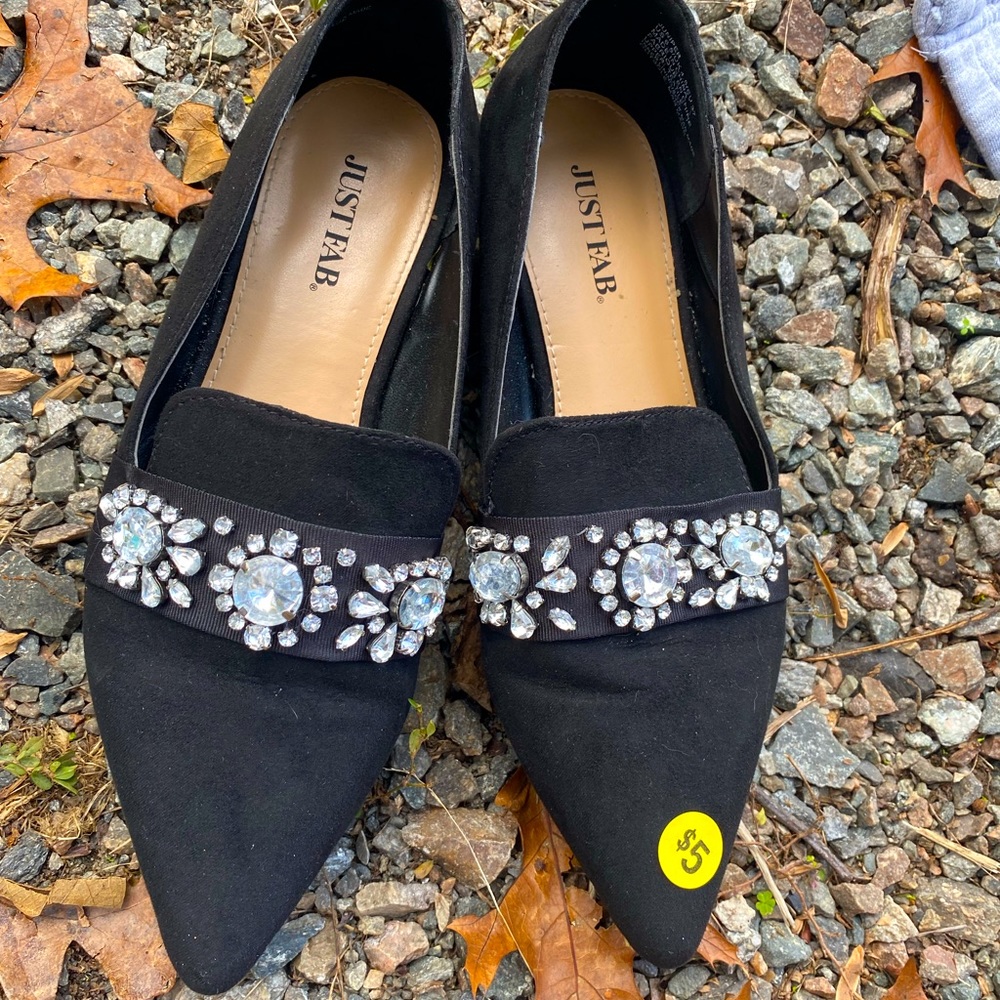 Just Fab flats; size 6